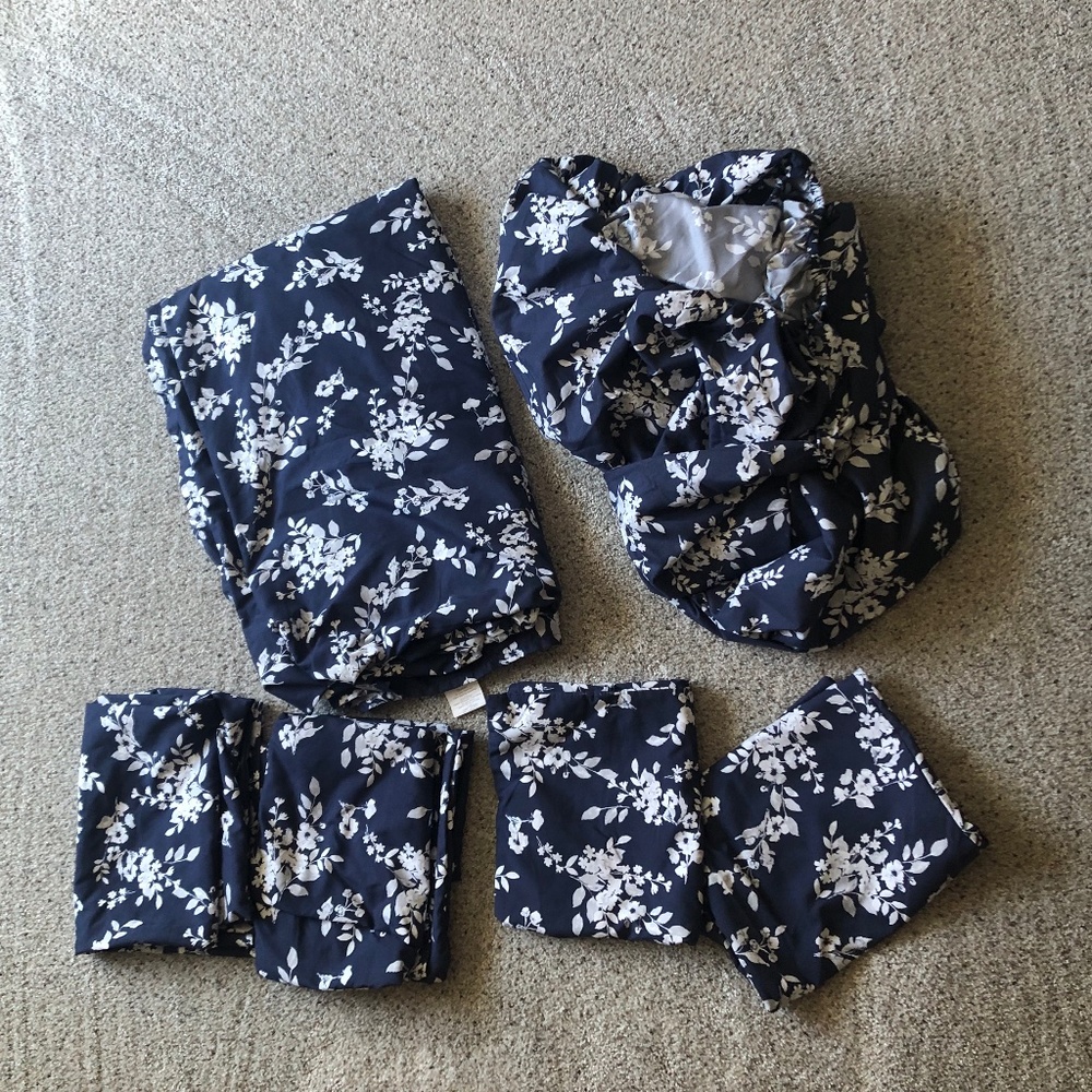Charisma Queen Sheet Set - Navy Blue w/ Flowers - 6 piece